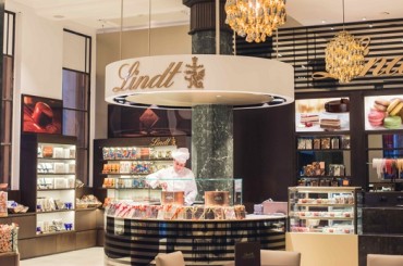 Lindt Chocolate Concept Cafe Reopens