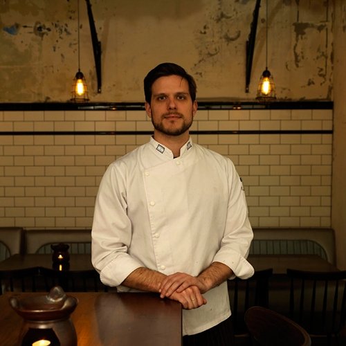 Bridge St Garage Oscar Gorosito