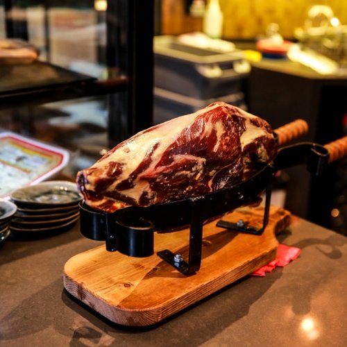 Bar Nacional meat carver