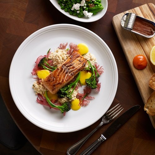 Cut Bar & Grill Salmon