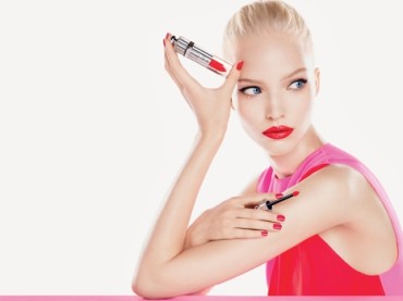 Discover Dior addict fluid stick, the lip revolution!
