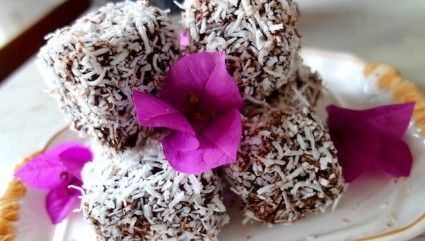 Raw food lamington