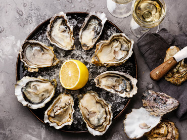 Top Tips For Pairing Oysters & Champagne