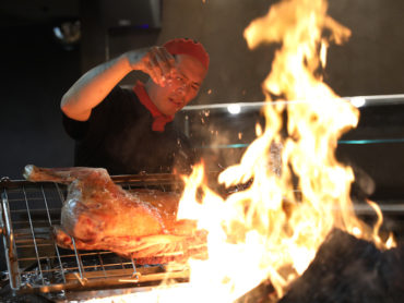 Argentinian BBQ heats up Mascot.