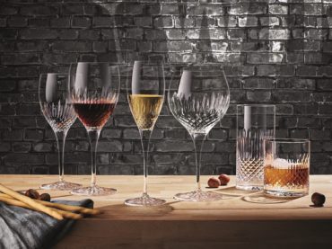 8 tips to master the art of drinking wine