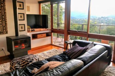 Airbnb Review – Yarra Valley luxury hideaway, Newgrove Views