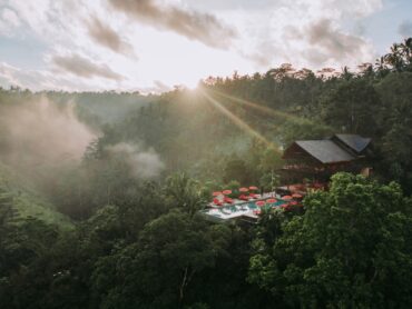 Hotel Review: Banyan Tree Escape – Buahan, Bali. Sleep in the jungle in a luxury villa without walls or windows
